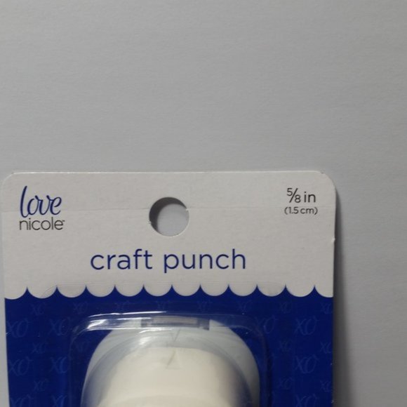 Lever Action Craft Paper Punch Small Star - Picture 5 of 8